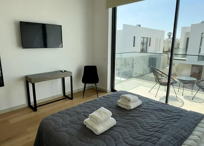 Villa Elysian Blue 3